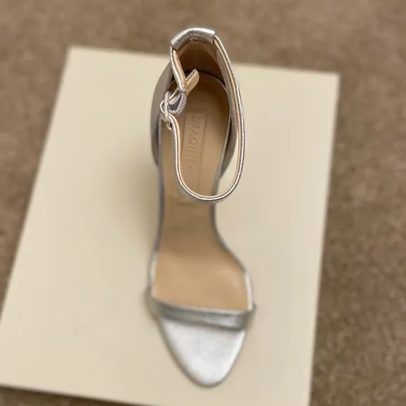 imagine vince camuto restin platinum Tumbled metallic Heels
