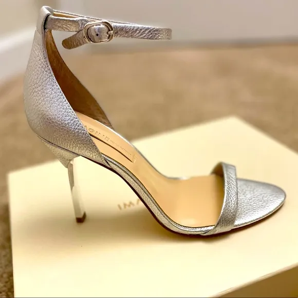 imagine vince camuto restin platinum Tumbled metallic Heels