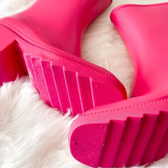 INC SQUARE TOE BLOCK HEEL RAIN BOOTS Pink Size 10​