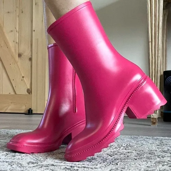 INC SQUARE TOE BLOCK HEEL RAIN BOOTS Pink Size 10​