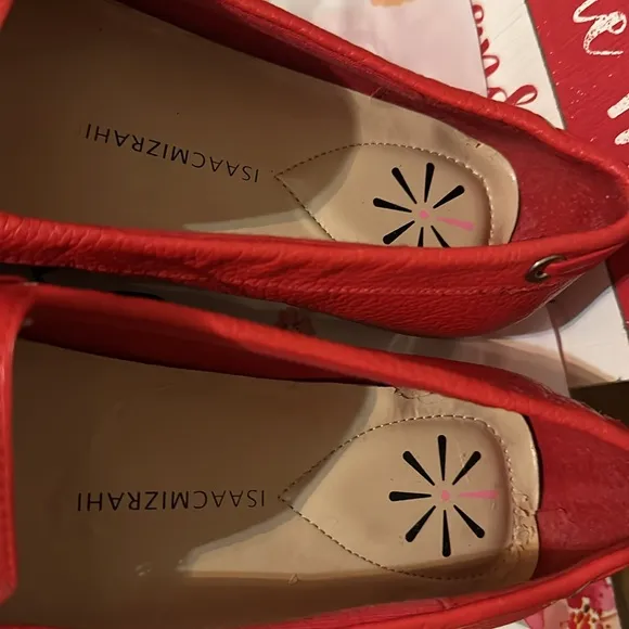 ISAAC MIZRAHI LIVE red Slip-On Loafers SZ 8.5