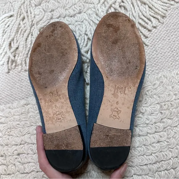 J. MCLAUGHLIN chambray blue embroidered Jax slip on loafers 6