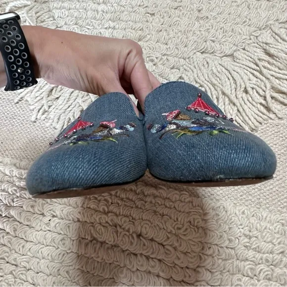 J. MCLAUGHLIN chambray blue embroidered Jax slip on loafers 6