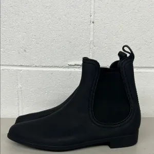 JC play sz9 black Jeffrey Campbell rubber ankle rain boots pull on booties