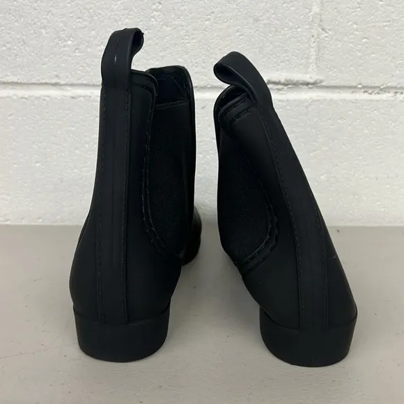 JC play sz9 black Jeffrey Campbell rubber ankle rain boots pull on booties