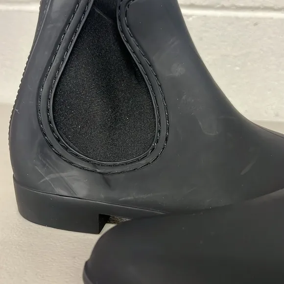 JC play sz9 black Jeffrey Campbell rubber ankle rain boots pull on booties