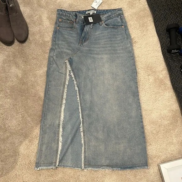 Jean skirt- never been worn- still has tag!!