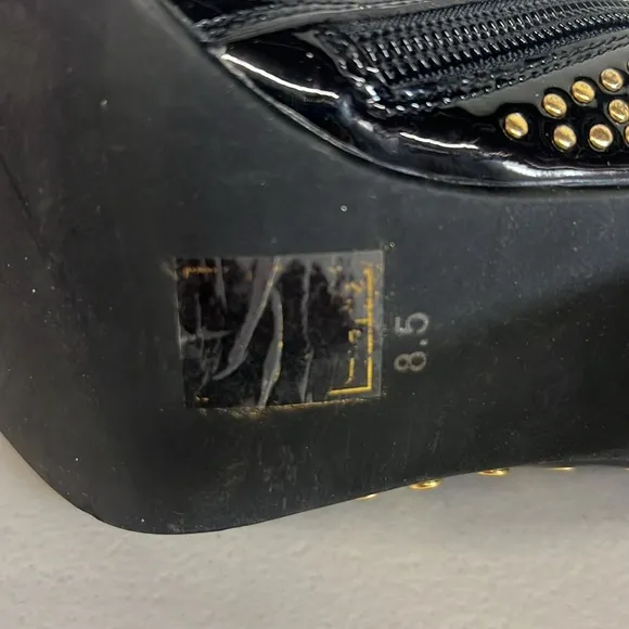 Jeffrey Campbell 8.5 studd low gold studded heel pointed toe sexy boots bootie