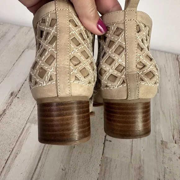 Jeffrey Campbell Taggart Open Weave Booties 8 Boots Tan Designer Casual Shoes