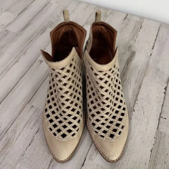 Jeffrey Campbell Taggart Open Weave Booties 8 Boots Tan Designer Casual Shoes