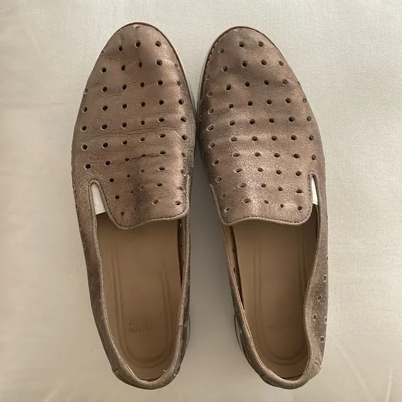 Johnston &amp; Murphy Metallic Perforated Flex Slip On Loafers From India