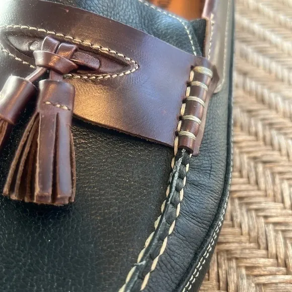 Johnston &amp; Murphy Sz 9.5 Locklin Oiled full Grain Leather Tassels Loafers NWT