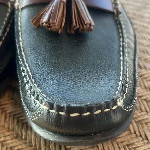 Johnston &amp; Murphy Sz 9.5 Locklin Oiled full Grain Leather Tassels Loafers NWT