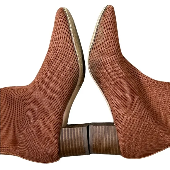 Joie | Ribbed knit stretch ankle boots rust square heel size 8