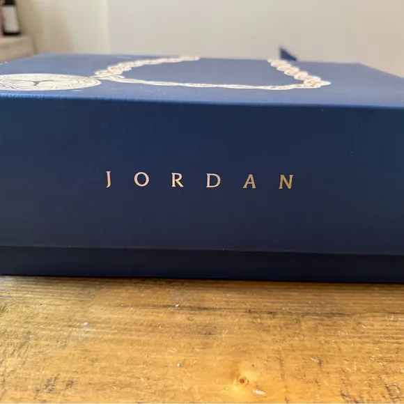 Jordan Women's Sneakers in White and Yellow