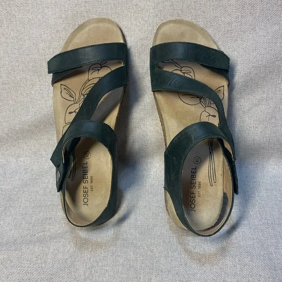 Josef Seibel Black Strappy Leather Women's TongaSandals. Size 42,