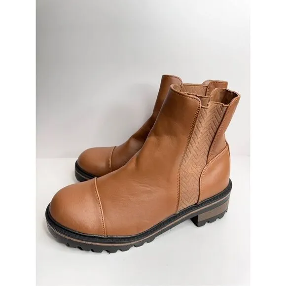 Journee Collection Chelsea Boots Size 12 Brown Block Heel Pull On Style