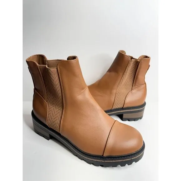 Journee Collection Chelsea Boots Size 12 Brown Block Heel Pull On Style
