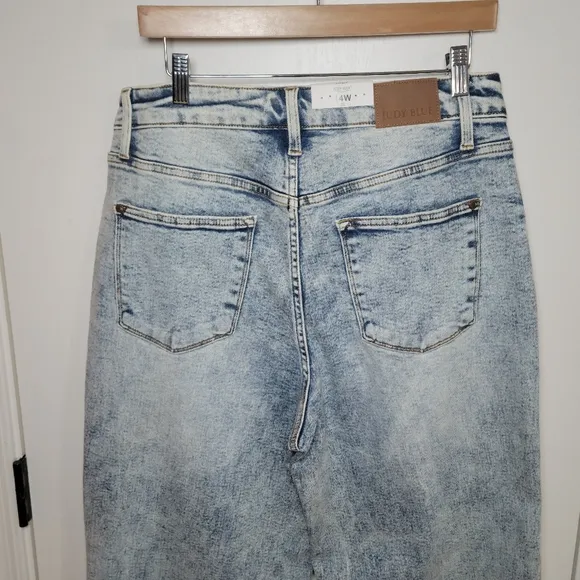 Judy Blue High Waist Raw Hem Wide Leg Jeans – Size 14W, NWT