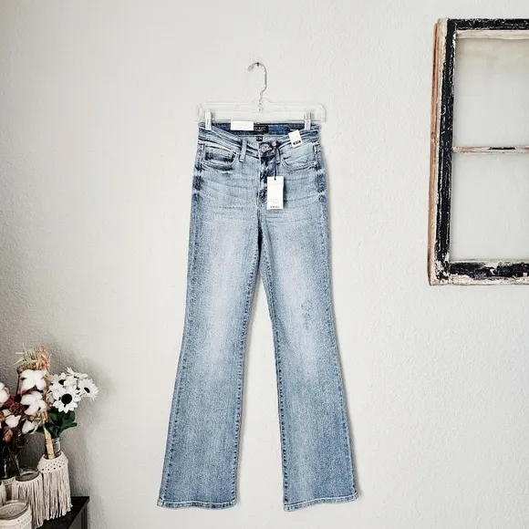 Judy Blue Mid Rise Medium Wash Classic Bootcut Jeans Stretch Regular Plus NEW