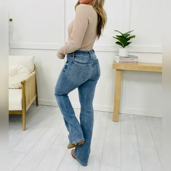 Judy Blue Mid Rise Medium Wash Classic Bootcut Jeans Stretch Regular Plus NEW