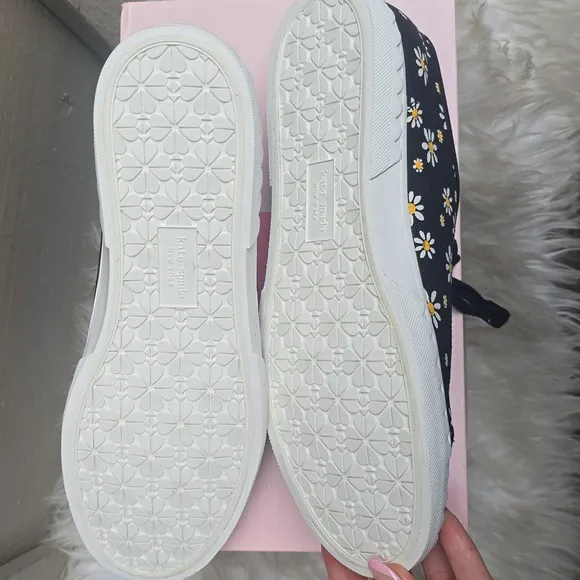 Kate Spade Vale floral daisy sneakers  linen daisy dot NEW 10