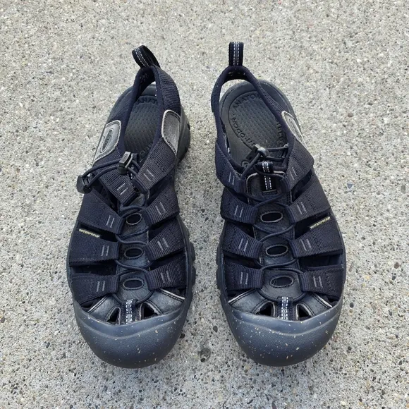 Keen Black Outdoor Sandals Men Size 9