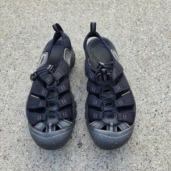 Keen Black Outdoor Sandals Men Size 9
