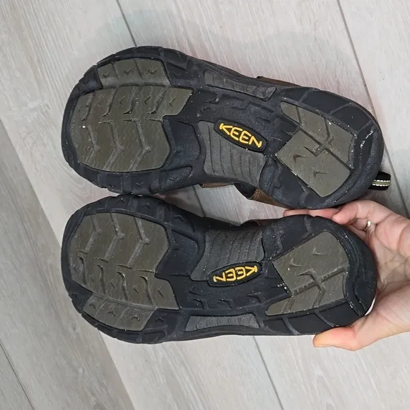 Keen Mens Newport Outdoor Hiking Comfort Sandals shoes sz 10