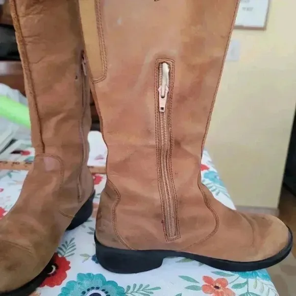 Keen Women's Tyretread Zip Leather Waterproof High Riding Boots Size 8