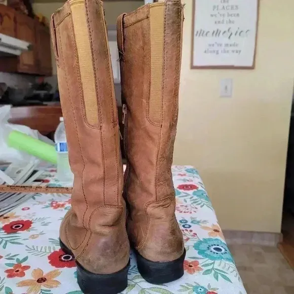 Keen Women's Tyretread Zip Leather Waterproof High Riding Boots Size 8