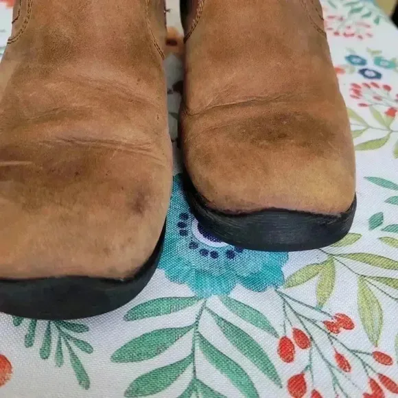 Keen Women's Tyretread Zip Leather Waterproof High Riding Boots Size 8