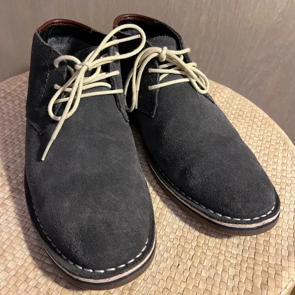 Kenneth Cole Desert Sun Grey Suede Men’s Chukka Boot
