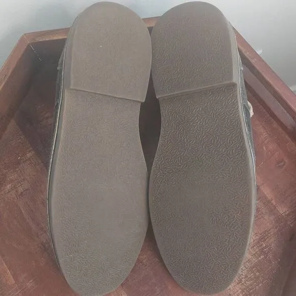 Kenneth Cole Reaction Desert Sun Gray Suede Chukka Boots size 7.5