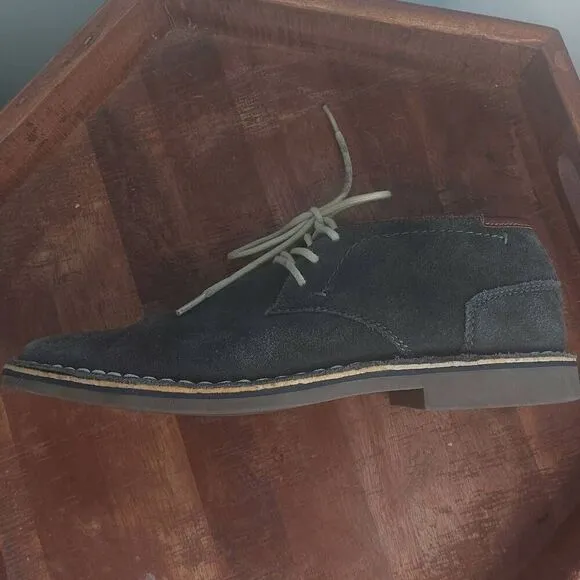 Kenneth Cole Reaction Desert Sun Gray Suede Chukka Boots size 7.5