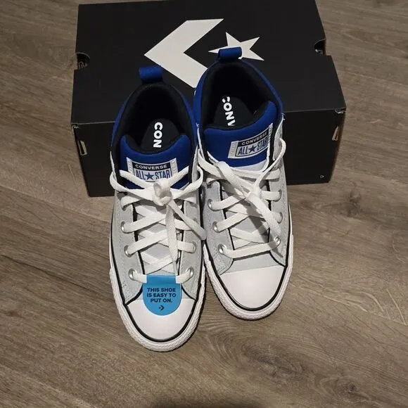 Kids' Converse Big Kid Chuck Taylor All star Axel Sneakers Size 4 NEW NIB