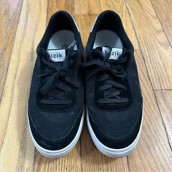 Kizik Black Prague Sneakers Size 9 Wide