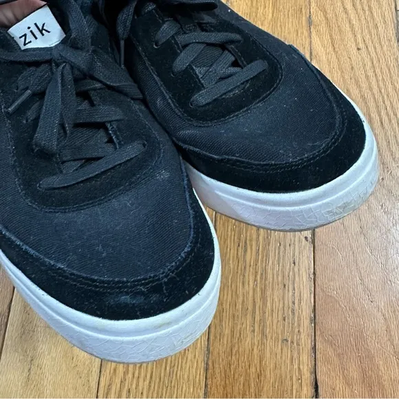 Kizik Black Prague Sneakers Size 9 Wide
