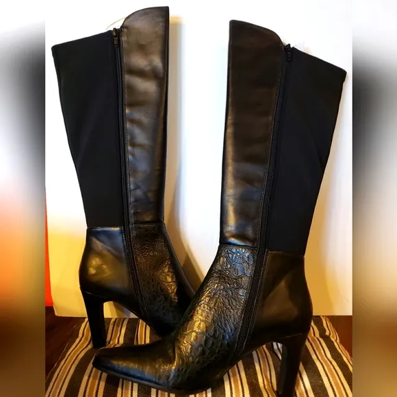 🆕️Knee high boots