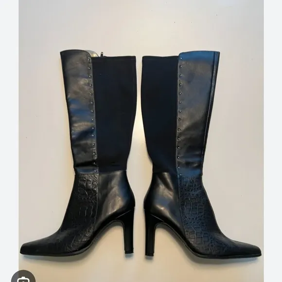 🆕️Knee high boots