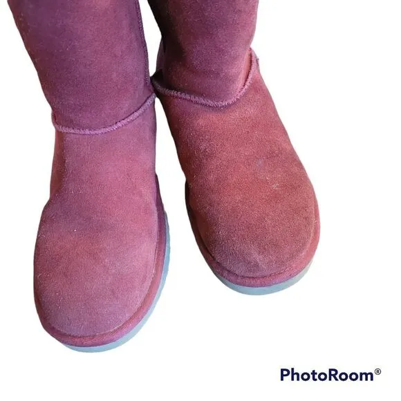 Koolaburra by Ugg boots in a desert rose color