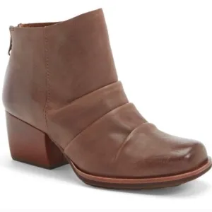 Kork Ease Brown Leather Kissel Heeled Ankle Boots. Size 9.5.