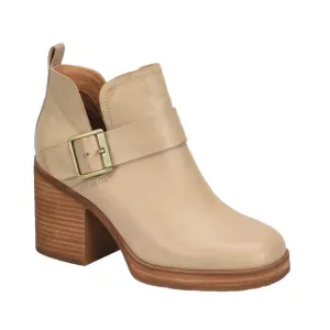 Korks Kari Booties Heeled Square Toe Cutaway Boots Size 11