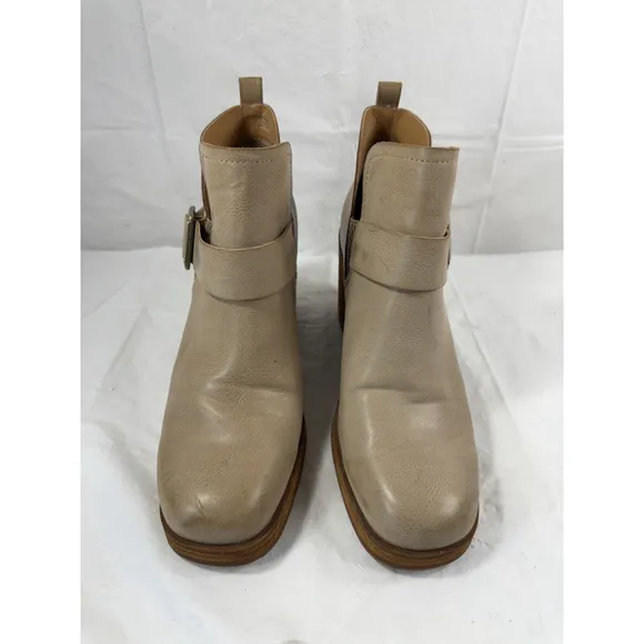 Korks Kari Booties Heeled Square Toe Cutaway Boots Size 11
