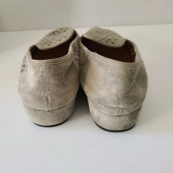 L'Amour Des Pieds Clemence Perforated Wedge Loafers Gray Suede Leather‎ 7.5