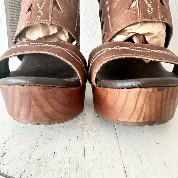 Lane Boots BECCA Womens Brown Wedges 10 Western Style Sandals Cowgirl Leather