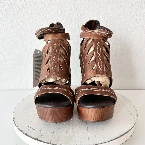 Lane Boots BECCA Womens Brown Wedges 10 Western Style Sandals Cowgirl Leather