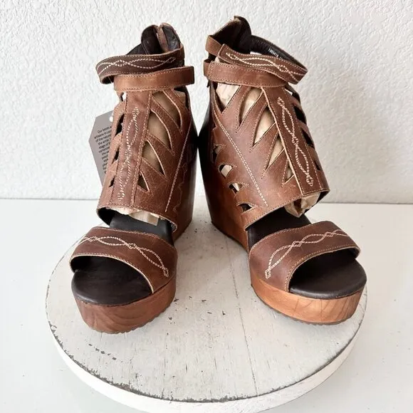 Lane Boots BECCA Womens Brown Wedges 10 Western Style Sandals Cowgirl Leather
