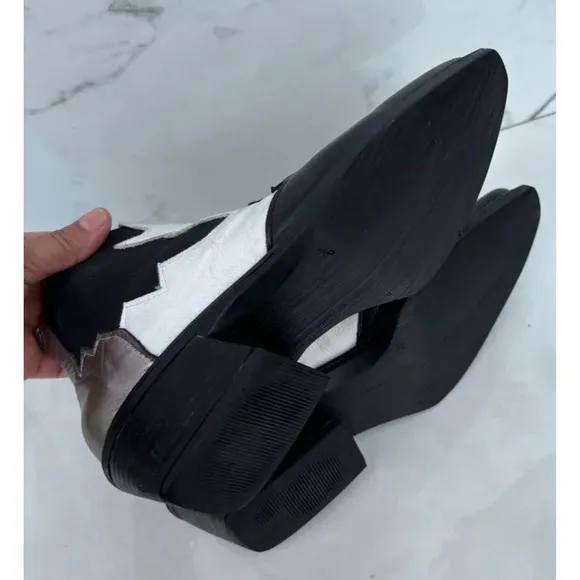 Lapopie Womens Pointed Toe Leather Ankle Bootie Boots Black White Sz 37