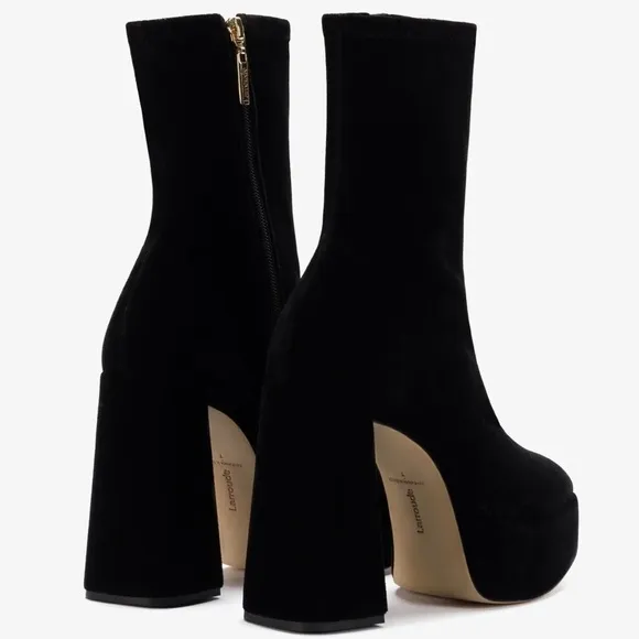 🌹LARROUDE🌹 Dolly Stretch Boot In Black Size: 8.5